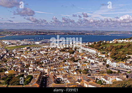 Vista di Fortuneswell Portland Bill e Portland Harbour Foto Stock