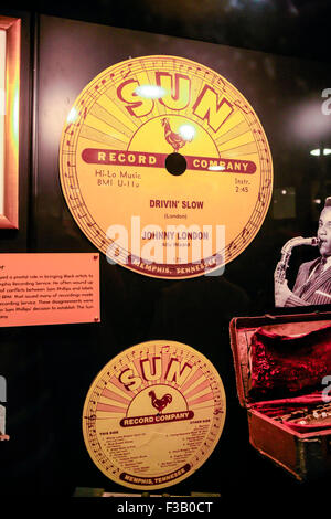 Sun etichetta discografica Memorabilia sulle pareti del Sun Studio Museum a 706 Union Ave, Memphis, Tennessee, luogo di nascita del Rock N' R Foto Stock