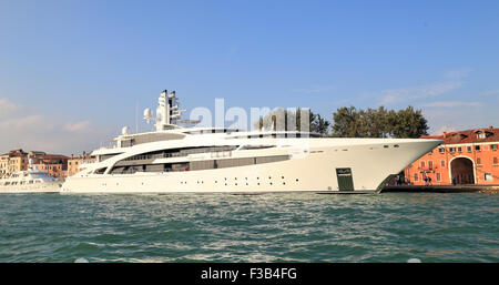 Superyacht IDYNASTY, IMO 9657545 Foto Stock