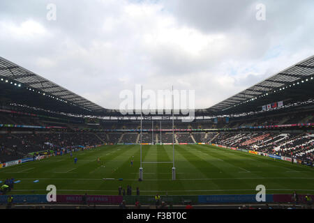 Milton Keynes, Regno Unito. 3° Ott, 2015. Vista generale del Rugby : 2015 Coppa del Mondo di Rugby Pool B match tra Samoa 5-26 Giappone a Stadium MK a Milton Keynes, Inghilterra . © ESTREMO ORIENTE PREMERE/AFLO/Alamy Live News Foto Stock