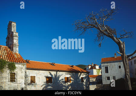 Panorama di Budva, strade città vecchia. Montenegro, Balcani Foto Stock