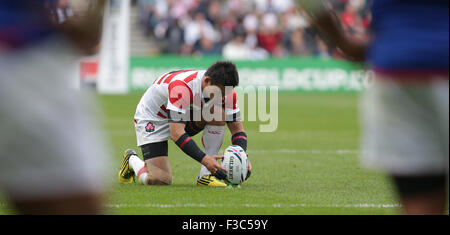 Milton Keynes, Regno Unito. 3° Ott, 2015. MILTON KEYNES, Regno Unito - 03 ottobre: Giappone Ayumu Goromaru durante la Coppa del Mondo di Rugby Pool B gioco tra Giappone e Samoa Stadium MK in Milton Keynes. Il Giappone avrebbe sconfitto Samoa 26-5. Credito: Andrea, Patrono/filo di Zuma © Andrew patrono/ZUMA filo/Alamy Live News Foto Stock