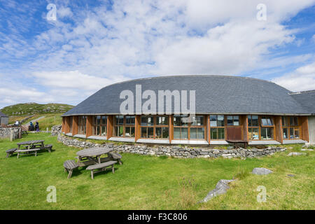 Moderno centro visitatori a Callanish pietre permanente sull isola di Lewis nelle Ebridi Esterne Scotland Regno Unito Foto Stock