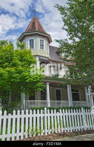 Vecchia Florida Cracker homes in North Central Florida cittadina di Alachua. Foto Stock