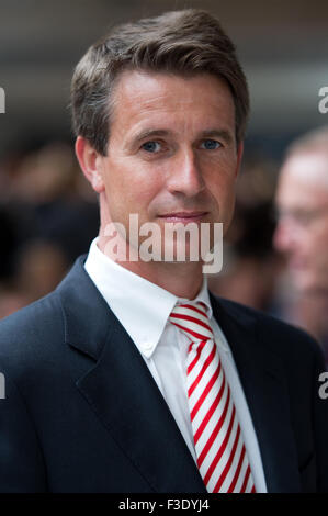 Dresden, Germania. Xiii Sep, 2010. Imprenditore tedesco Stefan Quandt al SOLARWATT AG centro logistico per la dedicazione di una nuova linea di produzione di Dresda, in Germania, il 13 settembre 2010. Quandt è un azionista di BMW AG (circa 17,4 percento), azionista di SOLARWATT AG, e azionista unico della gestione strategica holding, Delton. Foto: ARNO BURGI/dpa/Alamy Live News Foto Stock