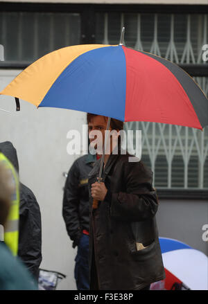 Londra, UK, 5th, Aug 2005: Billie Piper e David Tennant filmare scene per Dr Who a Londra Foto Stock