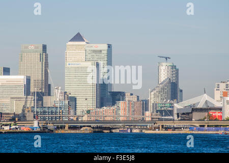 Canary Wharf skyline di Londra, Inghilterra, Regno Unito Foto Stock