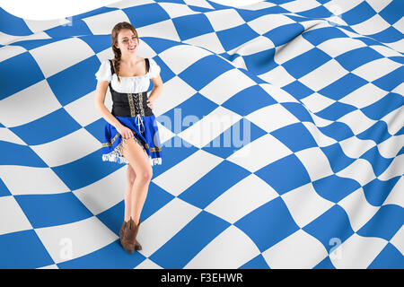 Immagine composita di oktoberfest ragazza sollevando la gonna Foto Stock