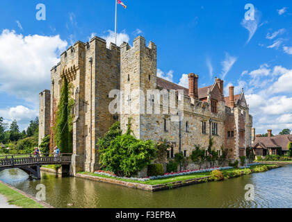 Il castello di Hever, casa di famiglia di Anne Boleyn, Hever, Kent, England, Regno Unito Foto Stock