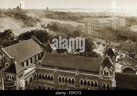 Vecchia immagine del 1900 ; Bombay dalla scuola di St. Xavier verso Azad Maidan e Croce Maidan ; Rajabai Torre visibile e Churchgate , Bombay , Mumbai ; Maharashtra ; India Foto Stock