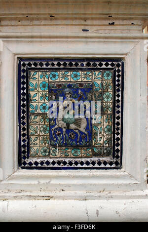 Decorazione di piastrelle smaltate piastrelle ceramiche Parshwanath parasnath Jainism Jain Temple templi Calcutta kolkatta West Bengal India indiano Foto Stock