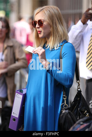 Londra, UK, 06/01/2009: Fearne Cotton visto alla BBC radio one Studios di Londra Foto Stock