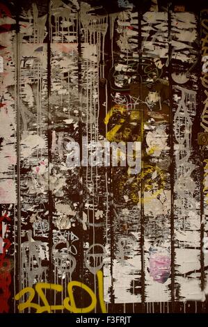 Graffiti sullo sfondo grunge Foto Stock