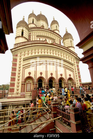 Pellegrini a Dakshineshwar Kali Temple Calcutta Kolkata West Bengal India Foto Stock