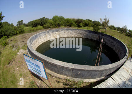 Padmavati tocca progetto di approvvigionamento idrico a Ralegan Siddhi vicino a Pune ; Maharashtra ; India Foto Stock