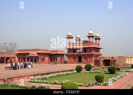 Diwan e Khas in Fatehpur Sikri del XVI secolo in pietra arenaria rossa ; capitale dell impero Mughal ; Agra; Uttar Pradesh Foto Stock
