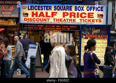 Leicester Square Box Office ; metà prezzo ; Sconto Biglietti teatrali ; Londra ; Inghilterra ; Regno Unito ; Regno Unito Foto Stock