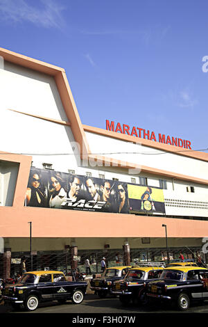 Maratti Mandir sala cinema hindi movie theater a Dr. Anand Nair Marg Lamington road Bombay Mumbai Maharashtra Foto Stock