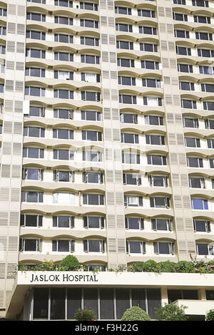 Grattacielo Jaslok hospital e il centro di ricerche mediche ; IL DR. Gopalrao Deshmukh Marg ; Peddar road; Grant Road ; Mumbai Foto Stock