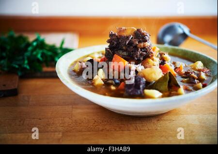 Coda di vitellone stufato, close-up Foto Stock