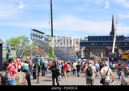 Edimburgo, Scozia - Giugno 11, 2015: preparativi per Edinburgh Tattoo militare festival Foto Stock