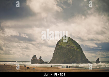 Haystack Rock, Cannon Beach, Oregon. Foto Stock