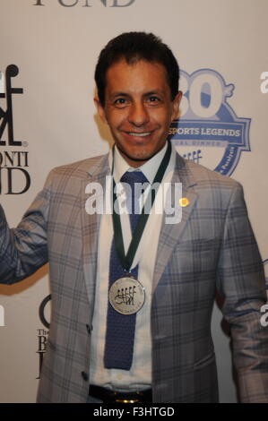 New York, New York, Stati Uniti d'America. 6 Ottobre, 2015. VICTOR ESPINOZA al trentesimo annuale di grande sport Legends cena presso il Waldorf. (Credito Immagine: Jeffrey Geller/ ZUMA filo) Foto Stock