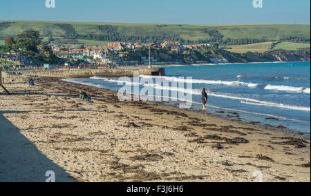 Vista sul lungomare a Swanage, Dorset, Sud dell'Inghilterra, Regno Unito. Foto Stock