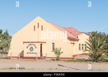 NABABEEP, SUD AFRICA - Agosto 17, 2015: La St Cyprians chiesa in Nababeep, una piccola cittadina mineraria nel Northern Cape Namaquala Foto Stock