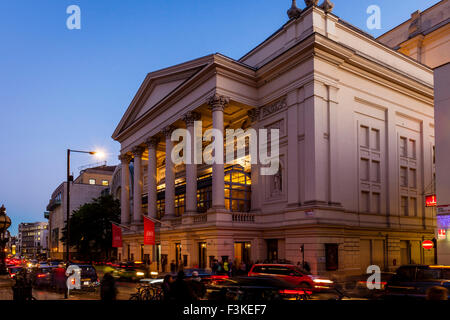 La Royal Opera House Covent Garden di Londra, Regno Unito Foto Stock