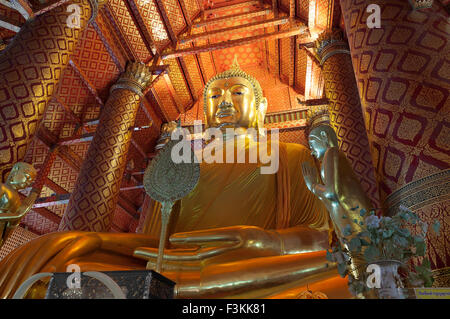 Buddha gigante di Wat Phananchoeng, Ayutthaya, Thailandia Foto Stock