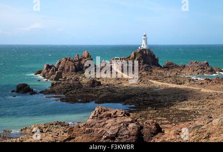 Estate a La Corbiere Lighthouse, Jersey, Channel Island, Gran Bretagna Foto Stock