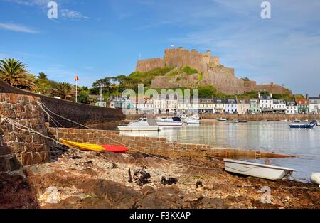 Castello di Mont Orgueil a Gorey, Jersey, Isole del Canale, Gran Bretagna Foto Stock