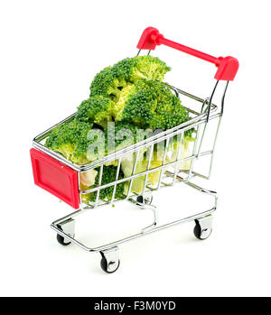 Cime di broccoli nel carrello Foto Stock