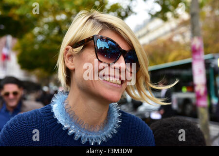 Blogger Elisa Nalin ponendo al di fuori della Miu Miu pista mostra durante la settimana della moda di Parigi - Ott 7, 2015 - Foto: Pista Manhattan/Celine Gaille ***per solo uso editoriale*** Mindesthonorar 50,- EUR/tariffa minima 50,- EUR/picture alliance Foto Stock