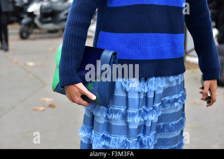 Blogger Elisa Nalin ponendo al di fuori della Miu Miu pista mostra durante la settimana della moda di Parigi - Ott 7, 2015 - Foto: Pista Manhattan/Celine Gaille ***per solo uso editoriale*** Mindesthonorar 50,- EUR/tariffa minima 50,- EUR/picture alliance Foto Stock