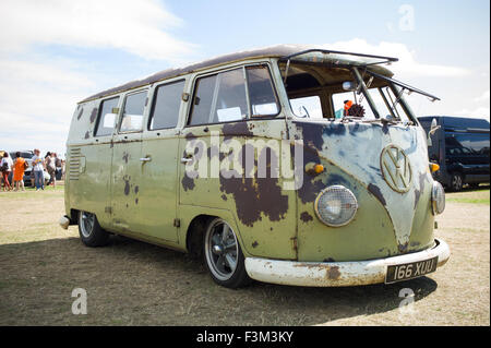 Vw splittie in forma di ratto a Portsmouth Volkswagen visualizza Foto Stock