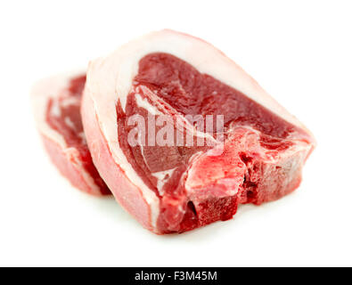 Materie non cotti agnello Lombata di manzo chop isolato su bianco in studio Foto Stock