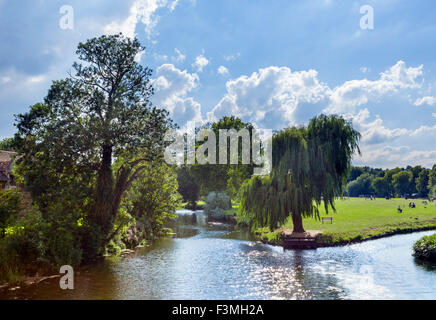 I Prati e il fiume Welland da Tower Bridge, Stamford, Lincolnshire, England, Regno Unito Foto Stock