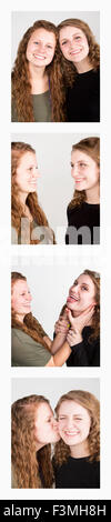 Amici,Giovani donne,divertente,passaporto fotografia Foto Stock