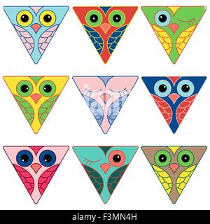 Set di nove divertente gufo colorata facce poste in forme triangolari e isolate su uno sfondo bianco, cartoon illustrazione vettoriale Illustrazione Vettoriale