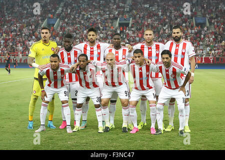 Athens, Grecia - 16 Settembre 2015: Foto di gruppo del team di Olympiacos prima dell' inizio della UEFA Champions League Foto Stock