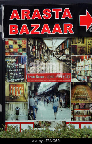Arasta Bazaar cartello a Sultanahmet, Istanbul Foto Stock