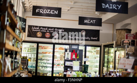 Negozio di alimentari con un'enfasi su prodotti locali, Pennsylvania, STATI UNITI D'AMERICA Foto Stock