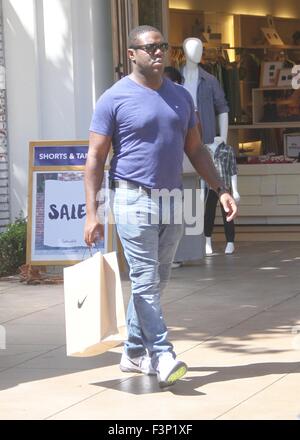 "Veep' co-star Sam Richardson va shopping presso il boschetto di Hollywood con: Sam Richardson dove: Los Angeles, California, Stati Uniti quando: 09 Ago 2015 Foto Stock