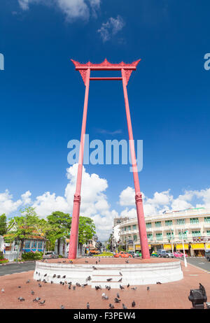 Il Gigante Swing, Sao Ching Cha, Phra Nakhon, Bangkok, Thailandia Foto Stock