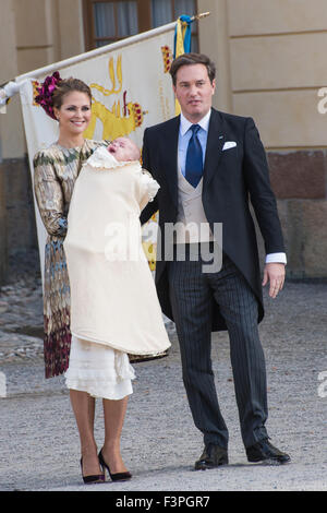 Stoccolma Svezia. Domenica, 11 ottobre. La famiglia reale svedese celebra il battesimo del principe Nicolas nel piccolo cerchio familiare. Credito: Stefan Crämer/Alamy Live News Foto Stock