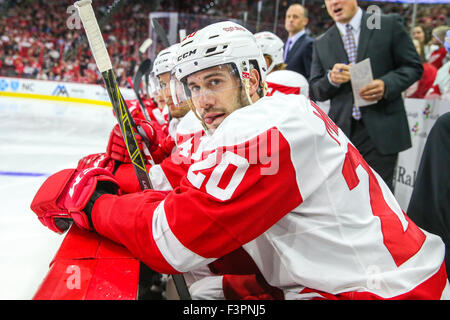 Ali rosse di Detroit ala sinistra Drew Miller (20) durante il gioco NHL Foto Stock