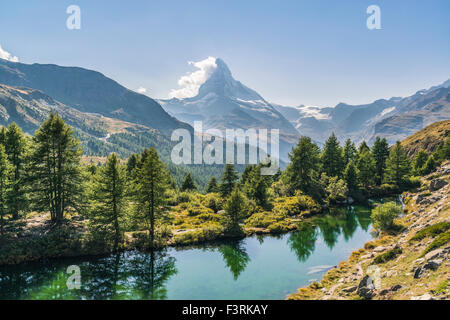 Il Grindjisee con la vista del matterhorn Foto Stock