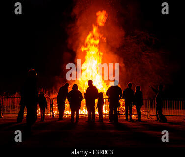 Il falò a Gatehouse of Fleet Gala 2015 Torchlight Parade e fuochi d'artificio Foto Stock